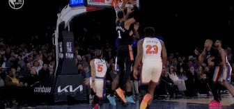 开云体育网址-摧枯拉朽！文班点飞防守直杀内线 起飞滑翔力压阿努诺比暴力隔扣