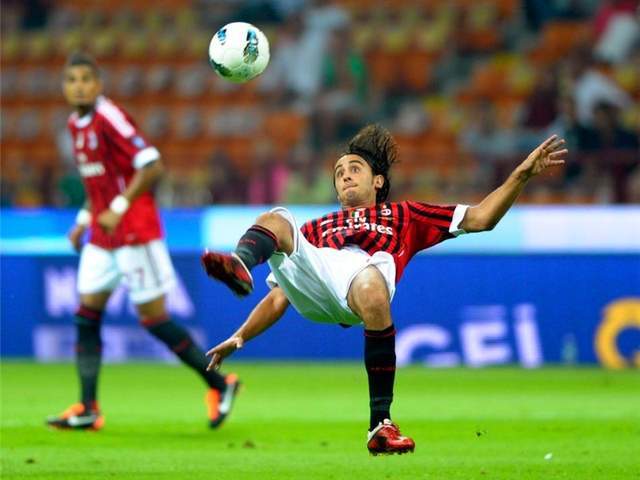 开云官网-先被尤文退货，后遭米兰辜负，放拉齐奥鸽子的罗马小王子时运不济